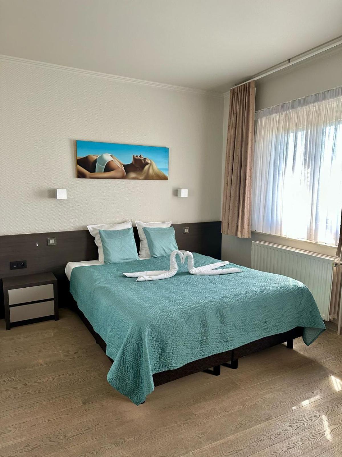 Hotel Monaco Zeebrugge Beach By Rikas Hotels Exterior photo